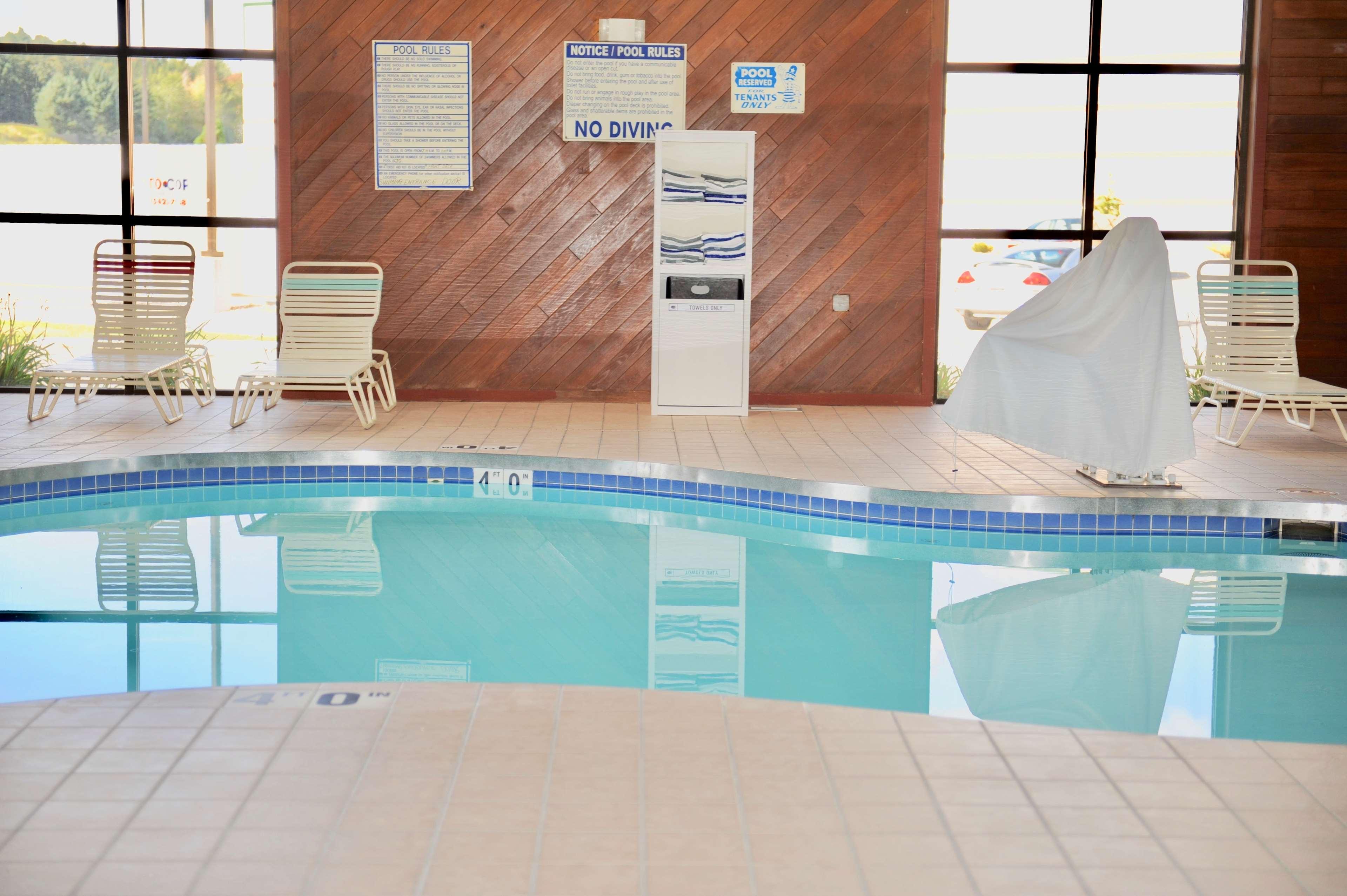 Days Inn & Suites By Wyndham Wausau Zewnętrze zdjęcie