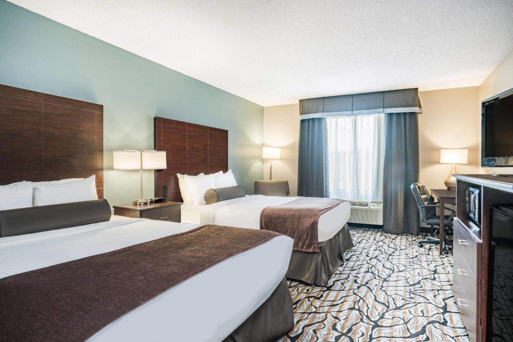 Days Inn & Suites By Wyndham Wausau Zewnętrze zdjęcie